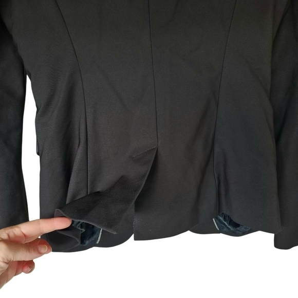 RW&CO Black Tailored Blazer Split Collar One Button Closure - Picture 5 of 9